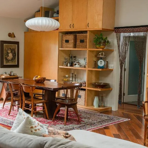 Casa Superba - Peaceful Sanctuary in Venice, отель в Лос-Анджелесе