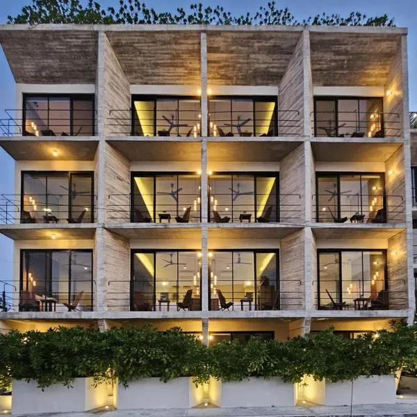 The Sands Boutique Condos, hotel in Playa del Carmen