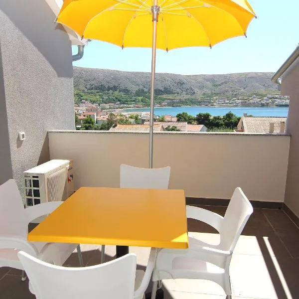 Apartment Villa Franci Pag with heating and open all year, hotell sihtkohas Pag