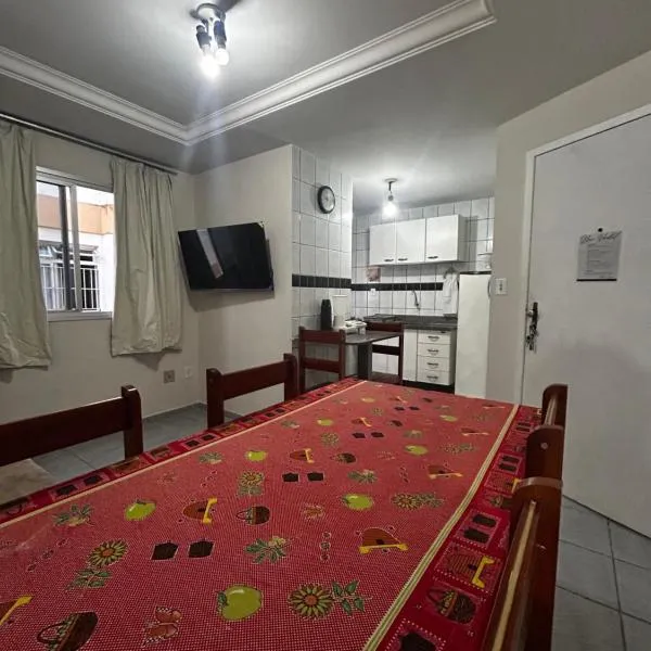 Apartamento Completo، فندق في غواراباري