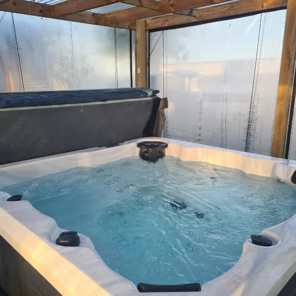 Lanark Mews, готель у місті Te Kopuru