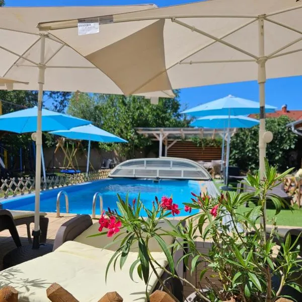 Kids' Paradise House, hotel in Balatonboglár