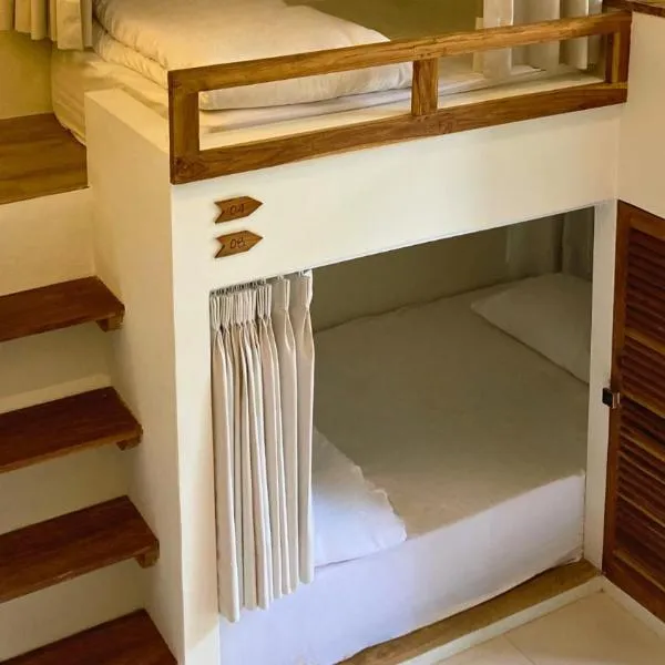 White Penny Hostel, hotel in Seminyak