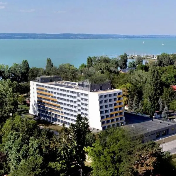 Lelle Hotel, hotel in Balatonlelle