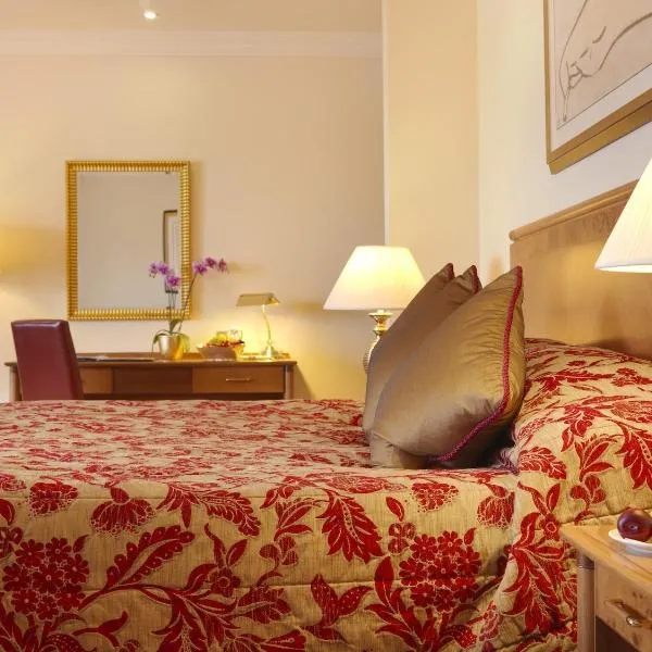 Mount Wolseley Hotel Spa & Golf Resort, hotel in Tullow