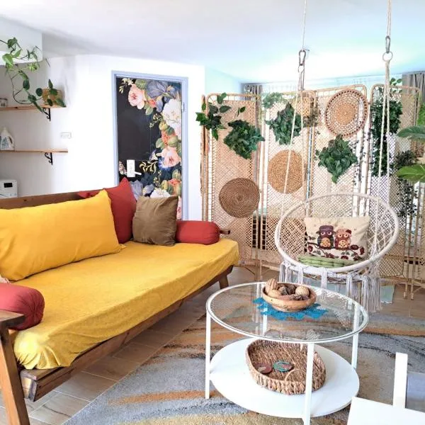 צימס - דירת אירוח עם גינה בגליל, hotell sihtkohas Kefar Weradim