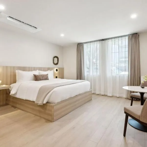 Casa Riviera - Boutique Suites in Downtown Santa Barbara, hotel in Santa Barbara