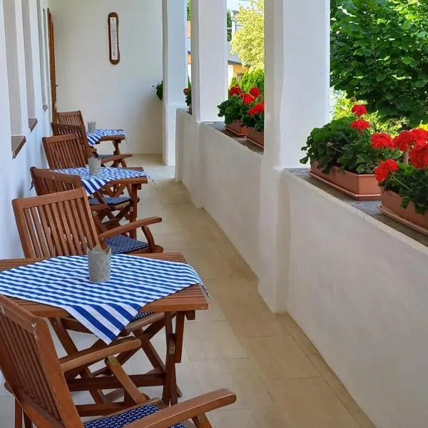 Penzión Tóth, hotel ve Štúrově