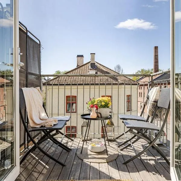 Central Family Apt, balcony and roof terrace, hotel in Oslo