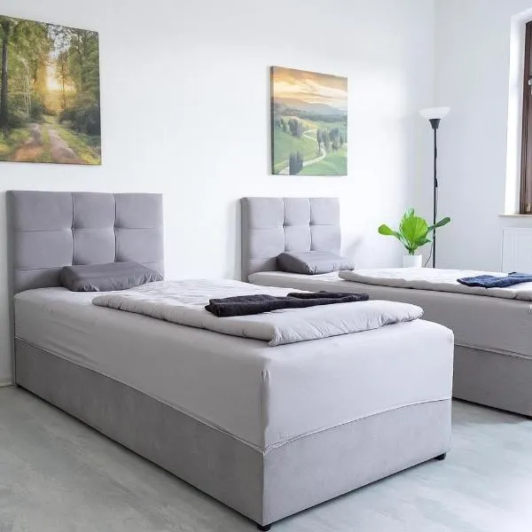 Place to sleep - Kassel: Direkt an der Uni, hotel v destinaci Kassel