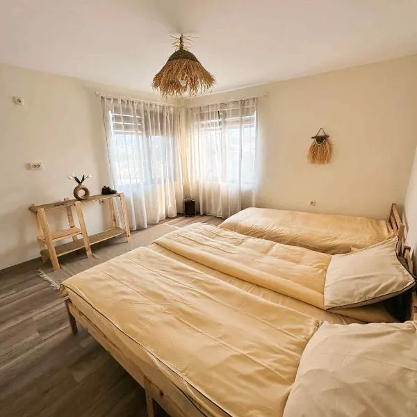 Апартаменти "Хармония" - Луковит, hotel in Lukovit