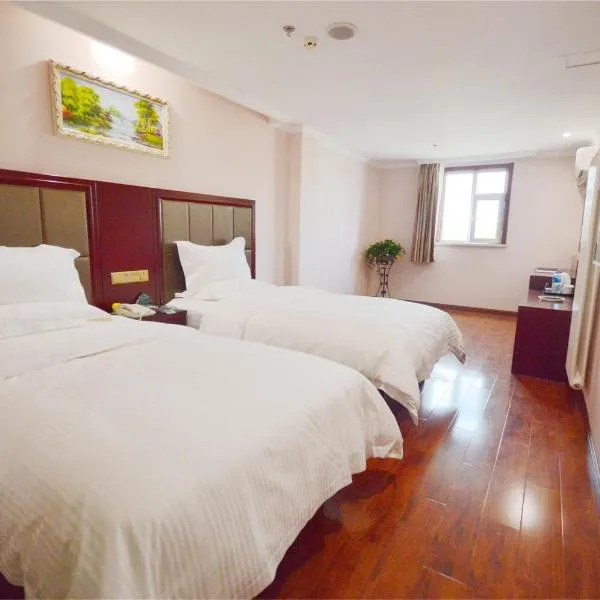GreenTree Inn HeBei ZhangJiaKou WuYi East Street JianXing Express Hotel、Zhangjiakouのホテル