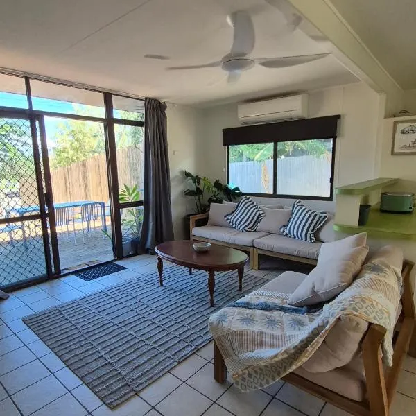 Stay on Sooning, hotel v destinaci Nelly Bay