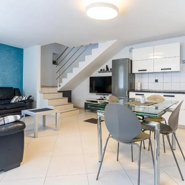 Giannina, hotel in Cres
