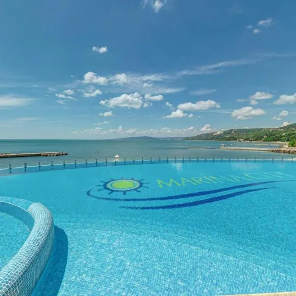 Marina City ApartHotel, hotel in Balchik