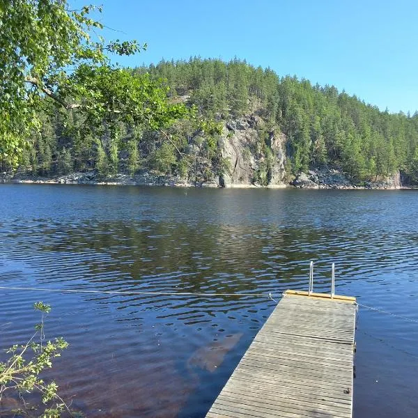 Modern holiday cabin in Saimaa, hotel in Enonkoski