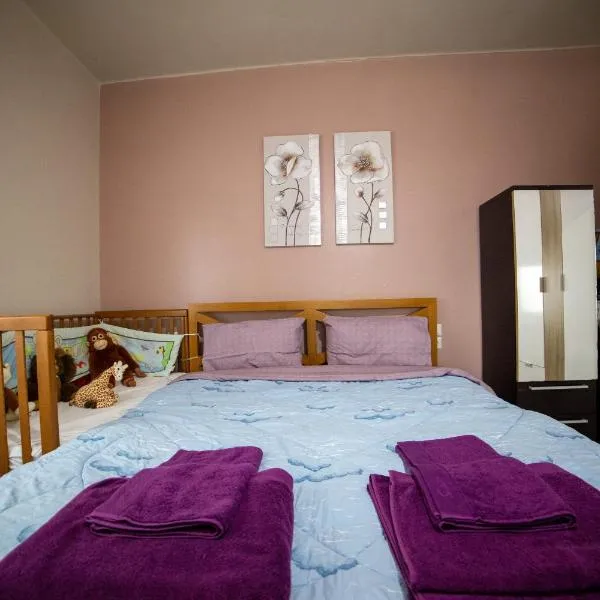 Eleni's GuestHouse, hotel v destinaci Ágios Vissaríon