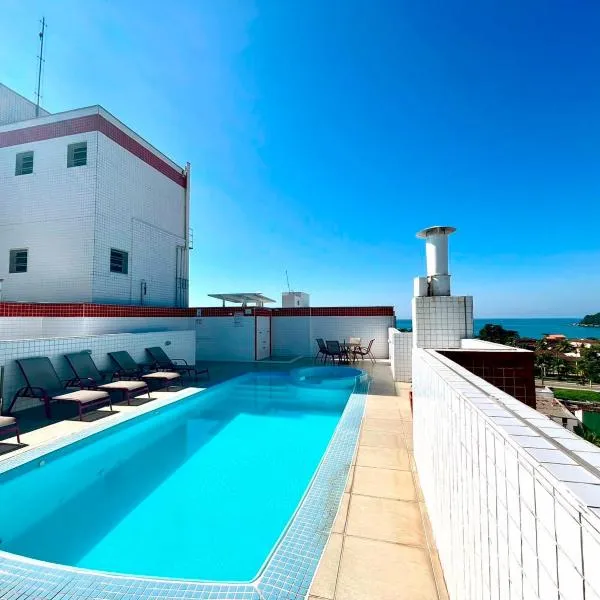 Apartamento em Ubatuba! A 100m da praia das Toninhas!, hotel em Ubatuba