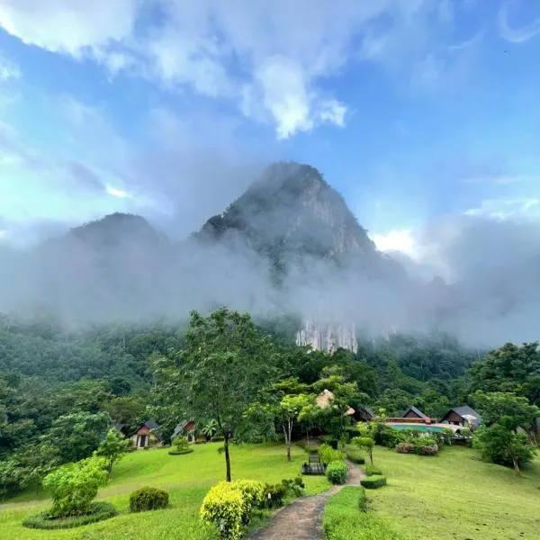 The Cliff and River Jungle Resort ภูผาและลำธารรีสอร์ท, hotel v mestu Ban Bang Thong