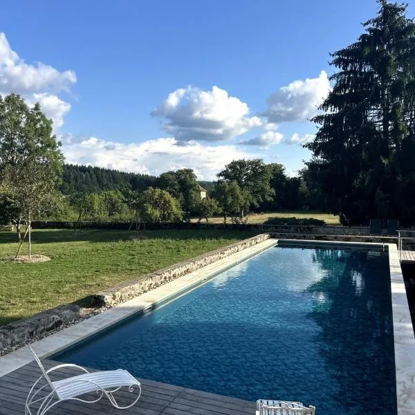 Gîte Eugène Süe - cuisine fermée, hotell i Magny