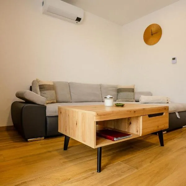 Apartmány Lipovina: Malá Tŕňa şehrinde bir otel