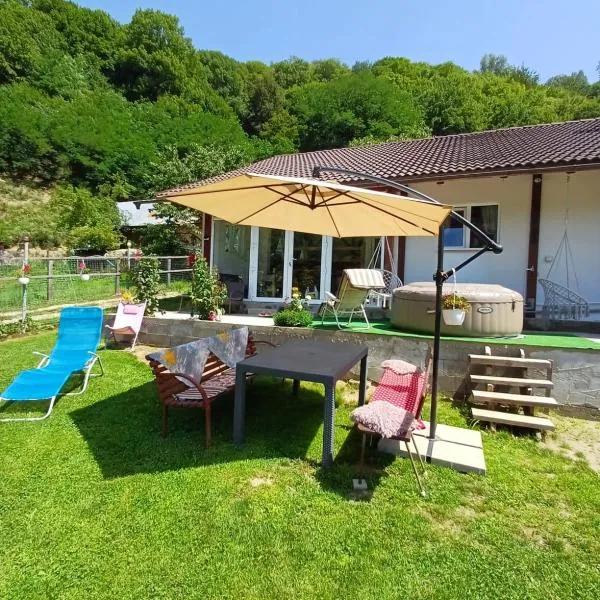 Casa Din Lunca, hôtel à Poiana Mărului