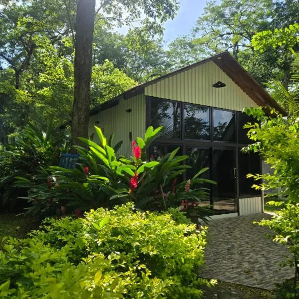 Cabaña Alpina Monte Carlo, khách sạn ở Copan Ruinas