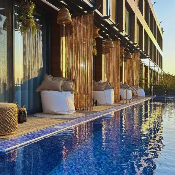 Grey Escape Apartments, hotel in Qalḩāt