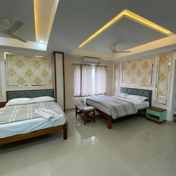 Suvarna RR residency, hotel in Hassan
