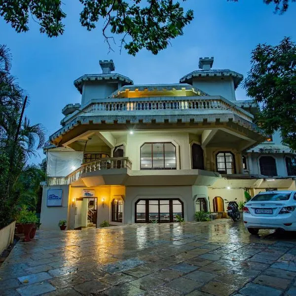 Hilltop suites by 29 bungalow, hotel i Khandala