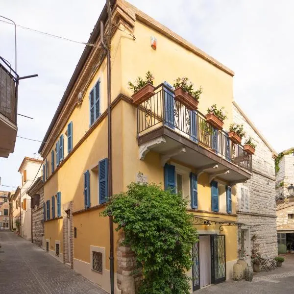 Il Torrione Relais, hotel v destinaci Sirolo