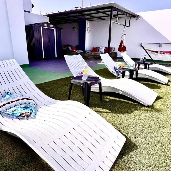 ANIMOSS! APARTMENTS - 10 modern apartments near city center & beach, Hotel in Santa Maria