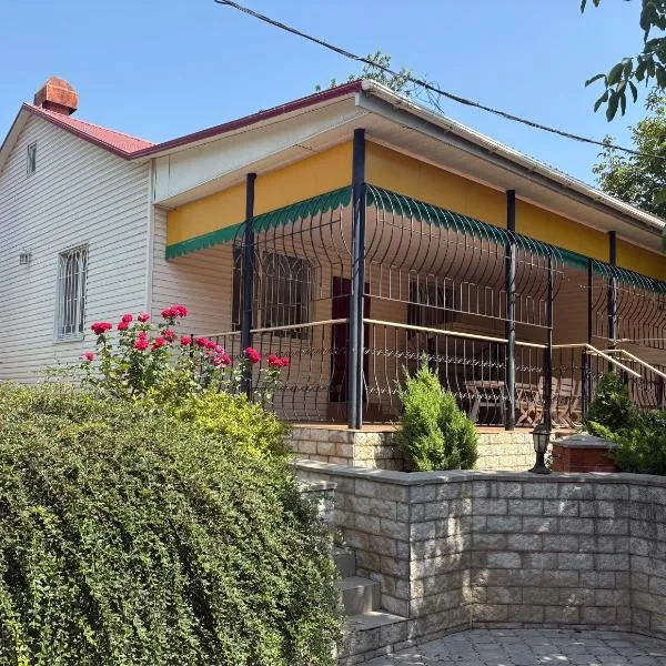 Дом у моря, hotel in Odesa