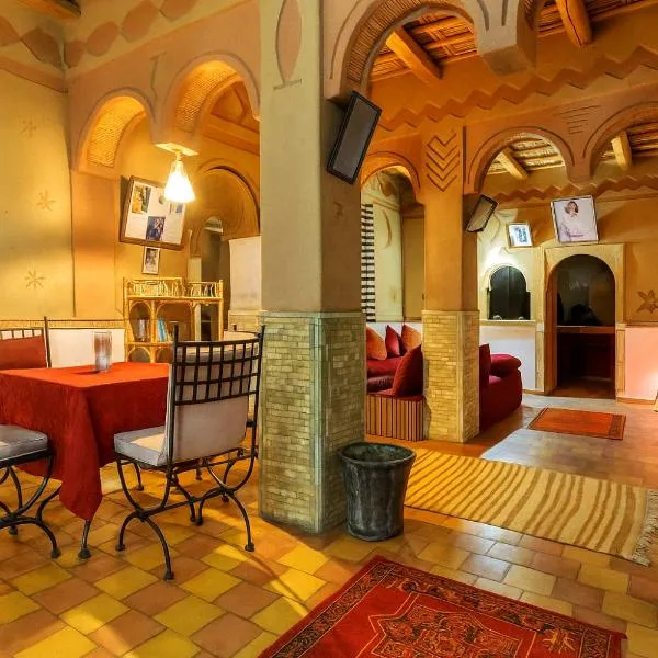 Auberge La Fibule Du Dades, Hotel in Aït Idaïr
