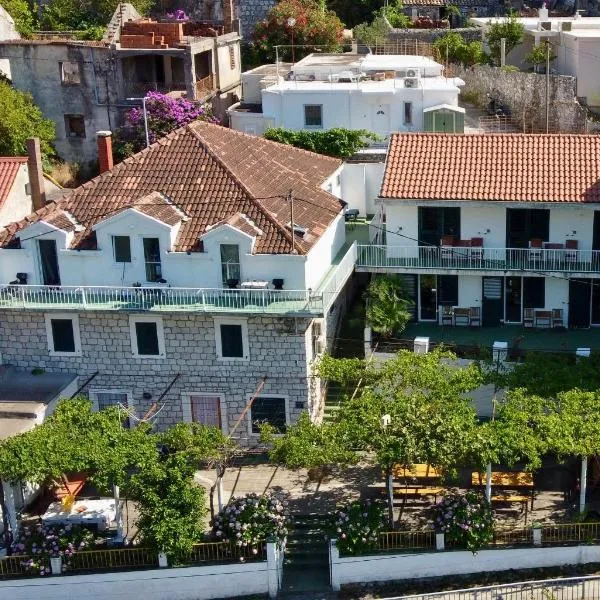 Soti Apartments, hotel v destinaci Kupari