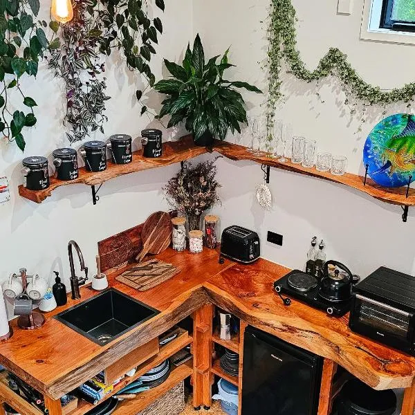 Adventurer's Chest - Pohutukawa、Hotwater Beachのホテル