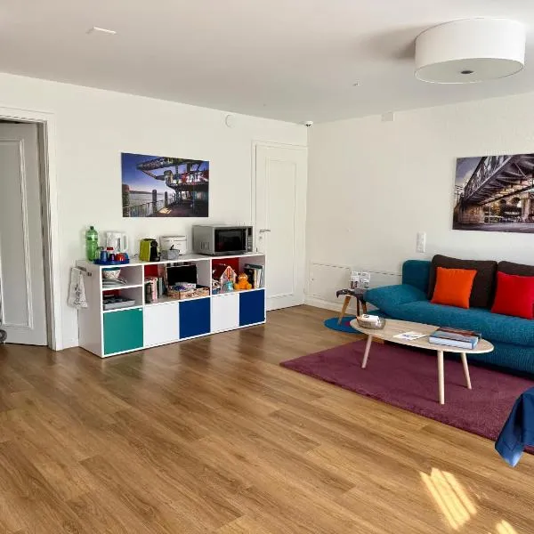 2-Zimmerwohnung 46m2, nahe Zürich, hotel v destinaci Erlenbach