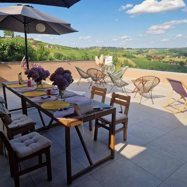 Wine Residence Kerman - Wine and Wellness Retreat in Sveti Urban, hôtel à Štrigova