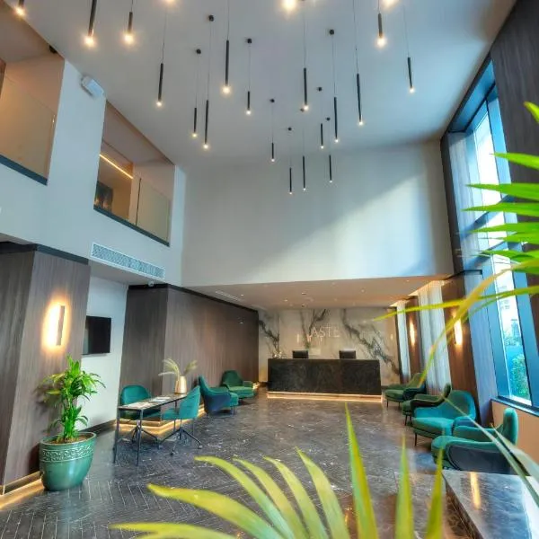 ASTE hotel,位于圣朱利安斯的酒店