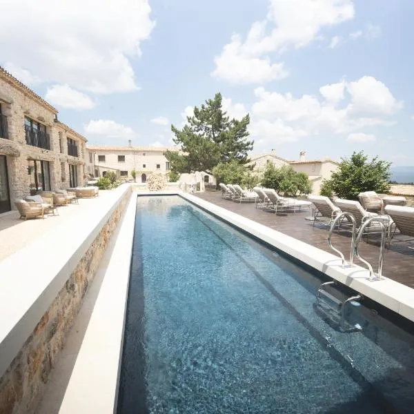 Domaine Château du Bois Provence，位于Lagarde-dʼApt的酒店