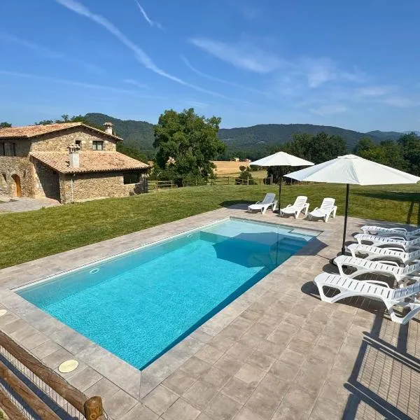 Mas Ca la Rossa, hotel in Girona