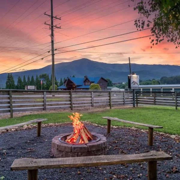 Wild Mountain Lodge, hotel in Sevierville