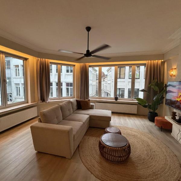 Japandi Lofts - 2 Bedrooms at old city of Antwerp, Antwerpen