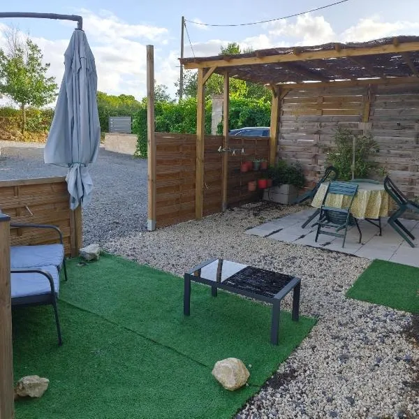 campagne chaleureuse, hotel v destinaci Béruges