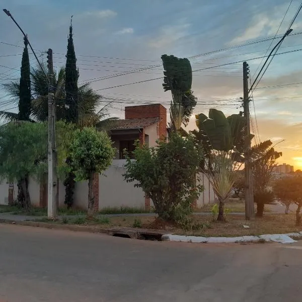Quarto para casal em Goiânia setor Jaó, Hotel in Goiânia