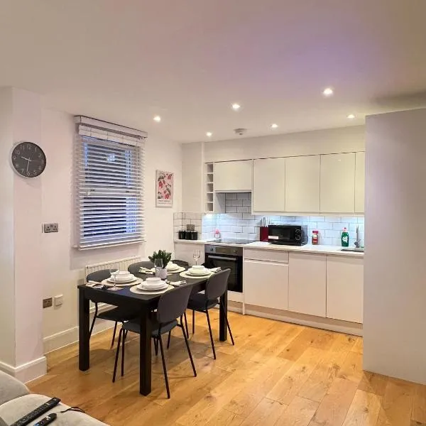 Luxury Entire Flat in City Centre,位于伦敦的酒店