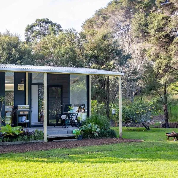 Creekside at Kūaotunu、Matarangiのホテル