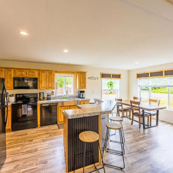 Beaver Pines Central Hiking Camp on Budget, hotel in Beaver