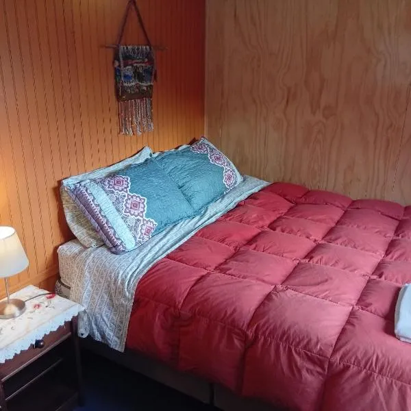 Hostal Mirador Quellón, hotel v destinaci Quellón