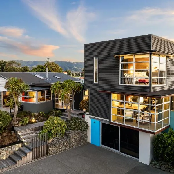 Top Floor Bed and Breakfast, hotel in Paraparaumu Beach